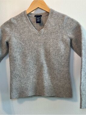 Vintage Gap Lambswool Blend V-Neck Sweater Gray Medium
